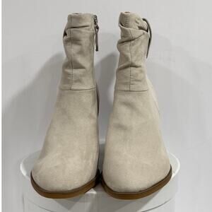 Dr Scholls Western Slouch Ankle Boots Neutral Suede Stacked Heel 8.5 NIB Womens